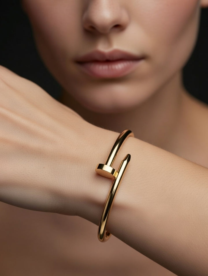 NAIL BANGLE