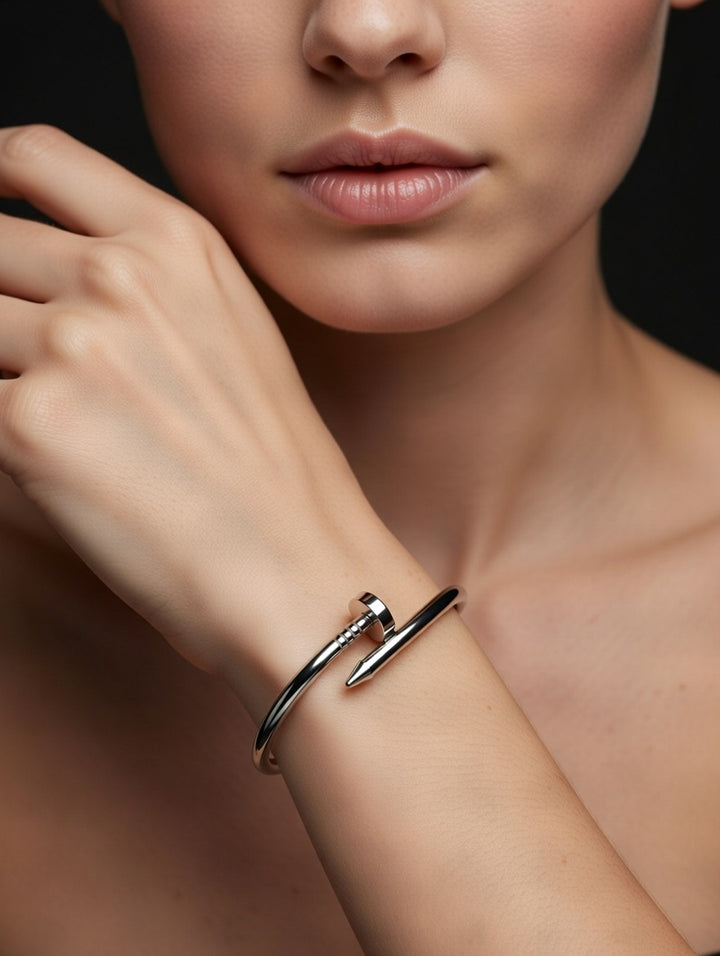 NAIL BANGLE