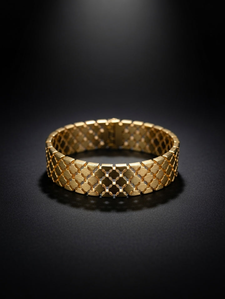 CLOVER BROAD BANGLE