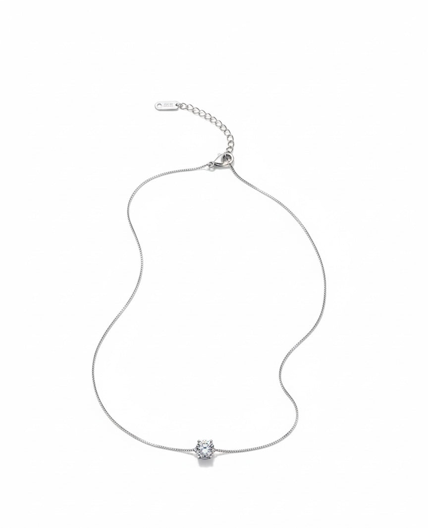 DAINTY DIAMOND NECKLACE