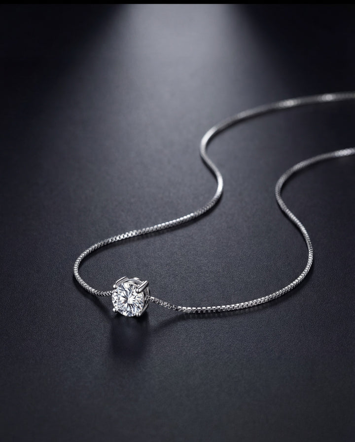 DAINTY DIAMOND NECKLACE