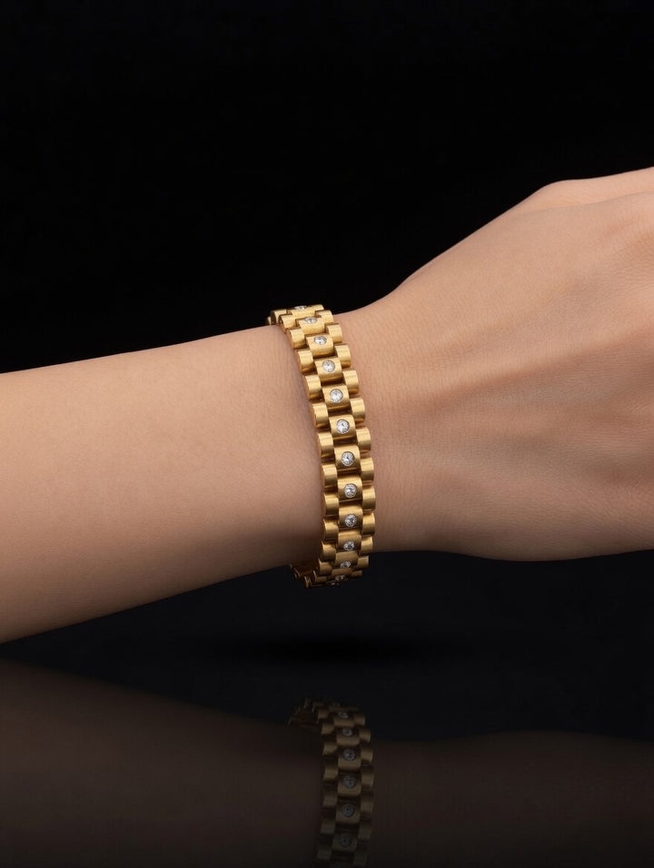 STUDDED MICHALE BOLD BRACELET