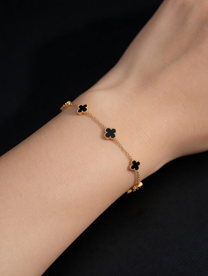 BLACK CLOVER BRACELET (small)