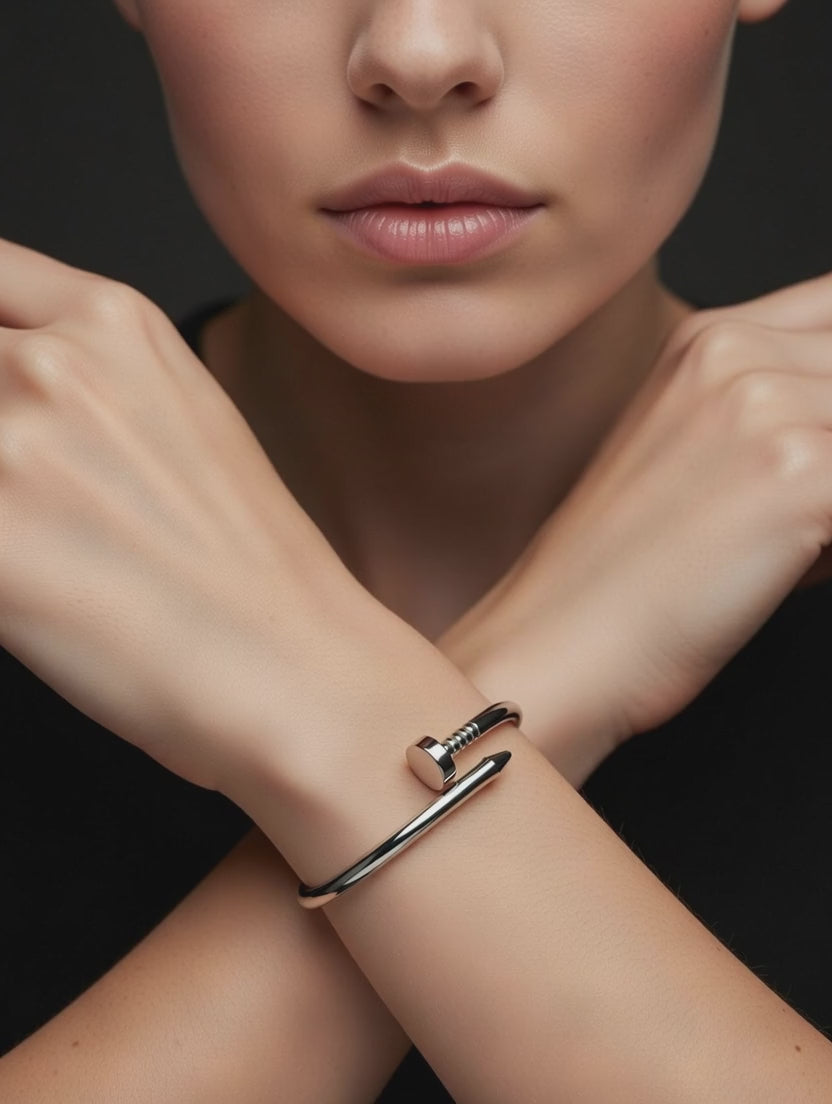 NAIL BANGLE