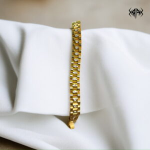 STUDDED MICHALE BLOD BRACELET