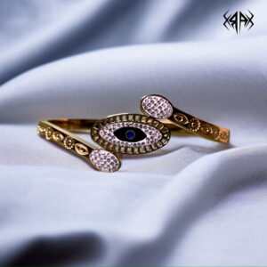 ELEGANT EVIL EYE BANGLE